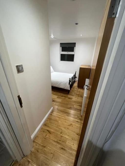 2 Bedroom Apartment In Hampdenrd Londres Extérieur photo